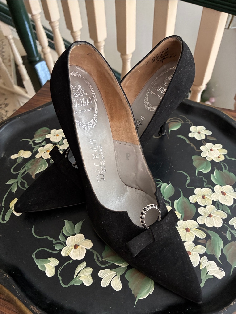 Vintage Black Suede Pointed-Toe Pumps with Decorative Buckle